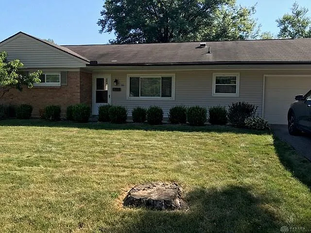 65 Blackstone Dr
