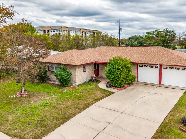 4702 OLD COACH LN, San Antonio, TX 78220