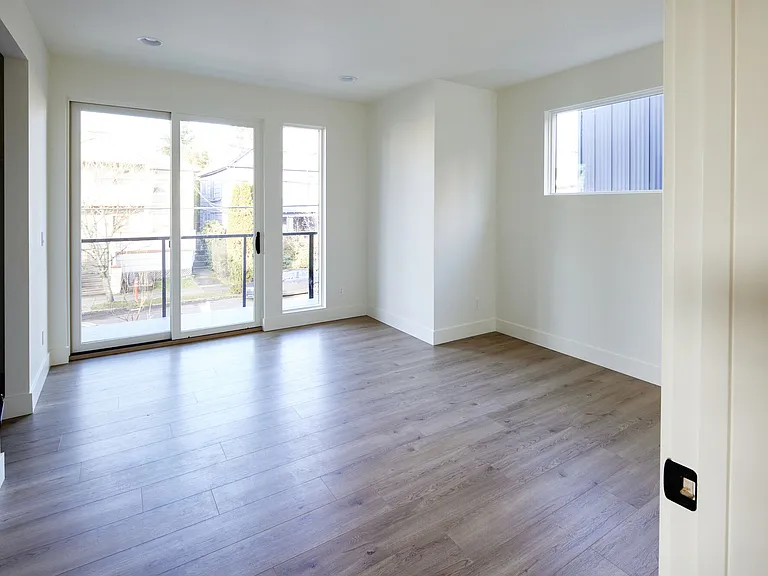 140 NE Sacramento St — Photo 51