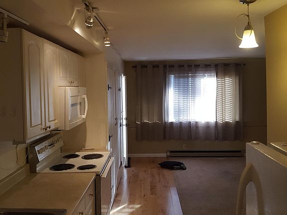 2nd image of 9271 171st Ave NE #3
