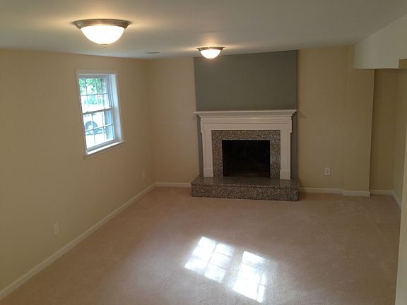 5th image of 2406 Candlewood Dr