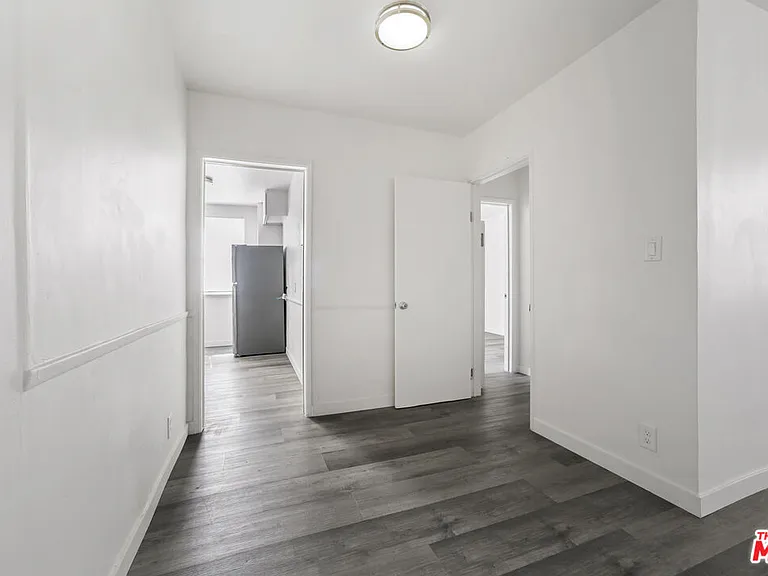 1200 S Citrus Ave #6 — Photo 11