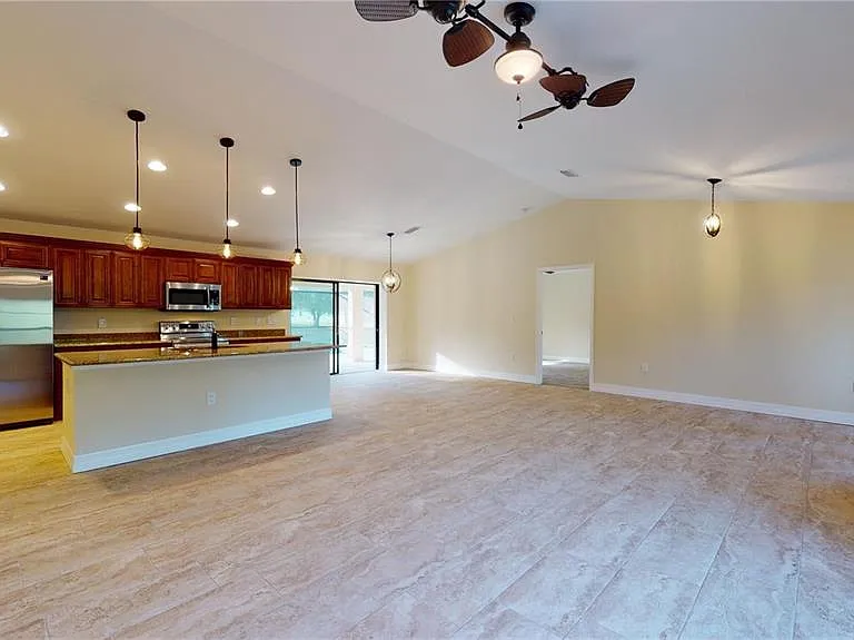 4851 Kennett St — Photo 9