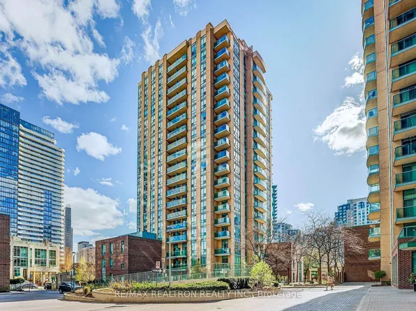 20 Olive Ave, Toronto, ON