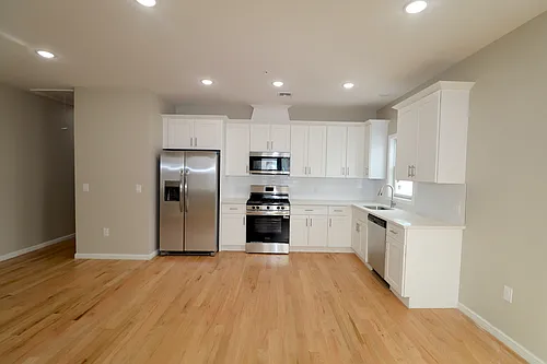 385 Lafayette St #2 Photo 1