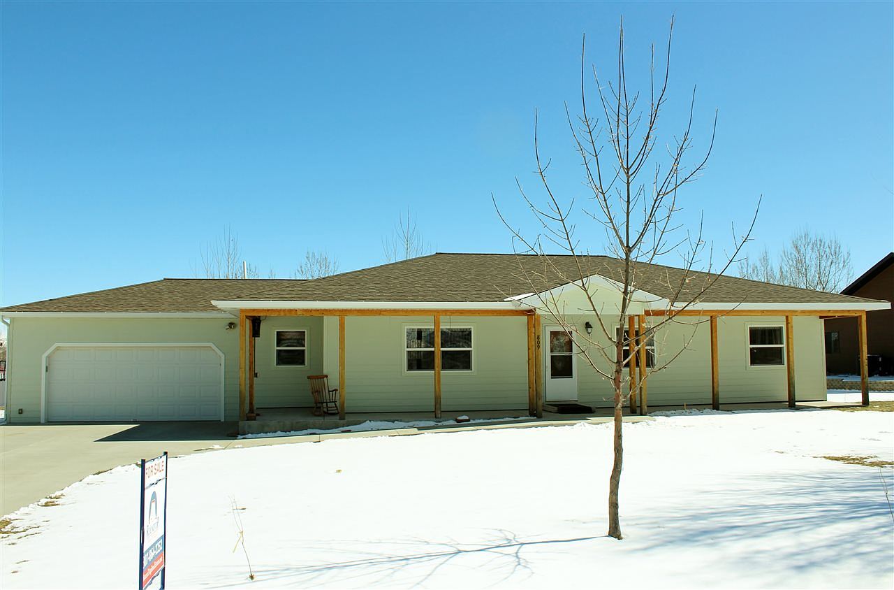 809 S 7th St, Basin, WY 82410 Zillow