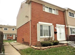 8159 Farnum Ct, Warren, MI 48093