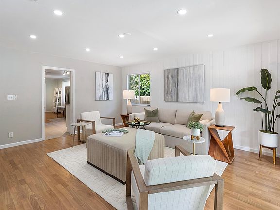 5th image of 316 SW 12 Avenue