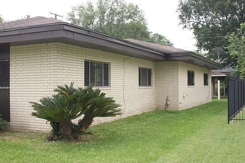 2nd image of 219 Emory Ln