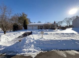 10 Liberty Ln, Franklin Twp., NJ 08873