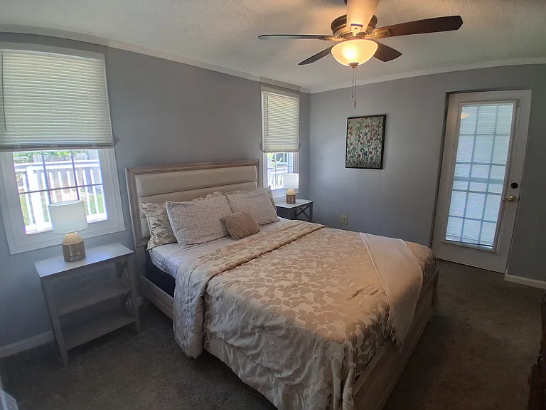 506 Pinckney St — Photo 14