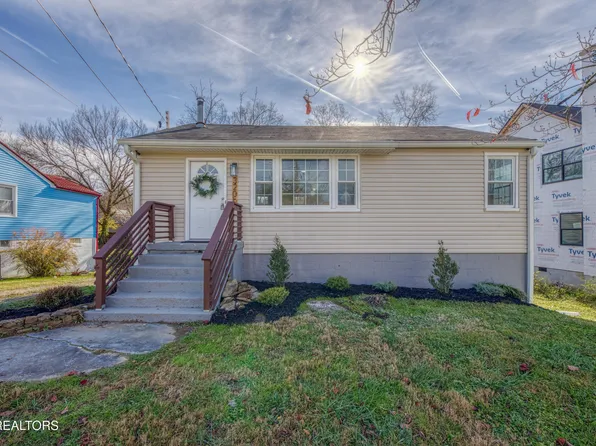 3206 Boright Dr, Knoxville, TN 37917