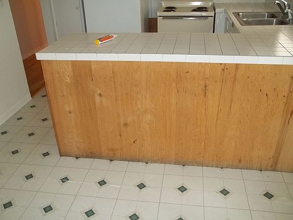 5th image of 4286 E Court St