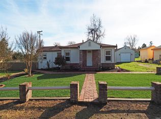 325 Hutchins Ave, Sebastopol, CA 95472