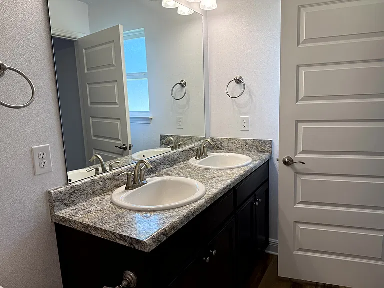 1333 Fairchild St — Photo 14