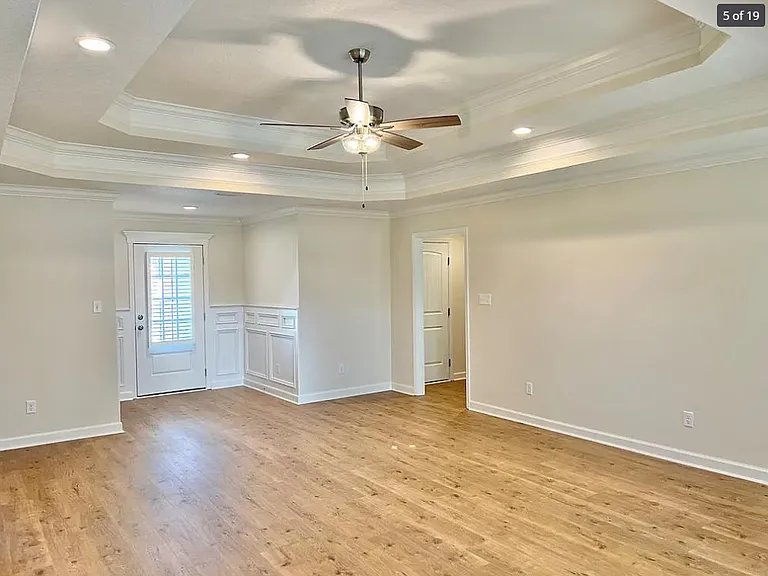 3965 Landings Cir — Photo 3