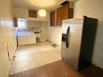 4th image of 93 N 25th St #3