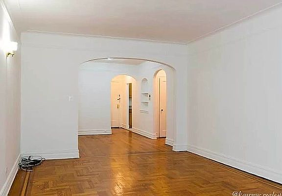 3rd image of 47-51 40th St #5K