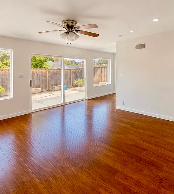 2 bed, 1200 sqft, $4,500 — Photo 1