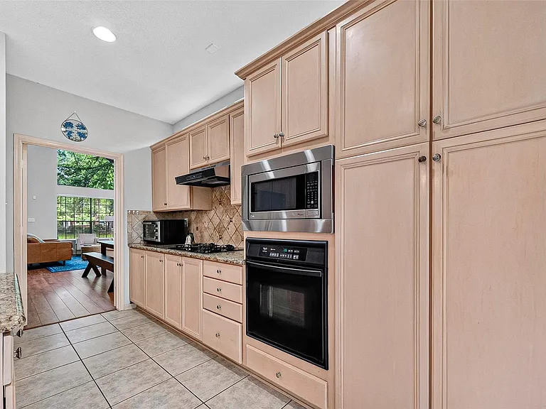 150 Wisteria Walk Cir — Photo 21