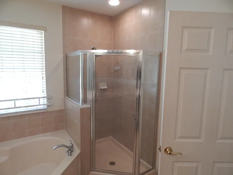 8444 SW 29th St — Photo 11