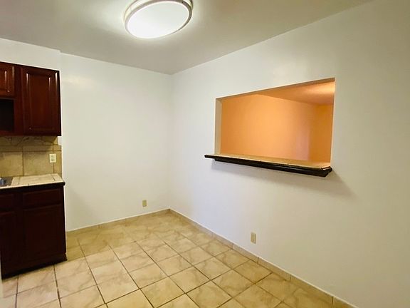 5th image of 124 Parrott Pl #5C