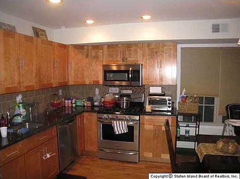 2nd image of 31 Rockwell Ave