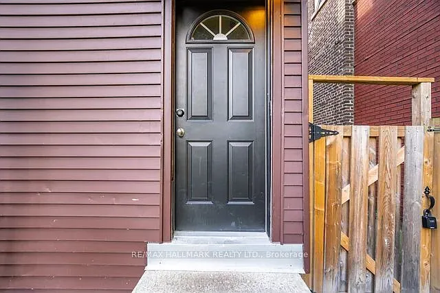 40 Brookmount Rd #BASEMENT — Photo 3