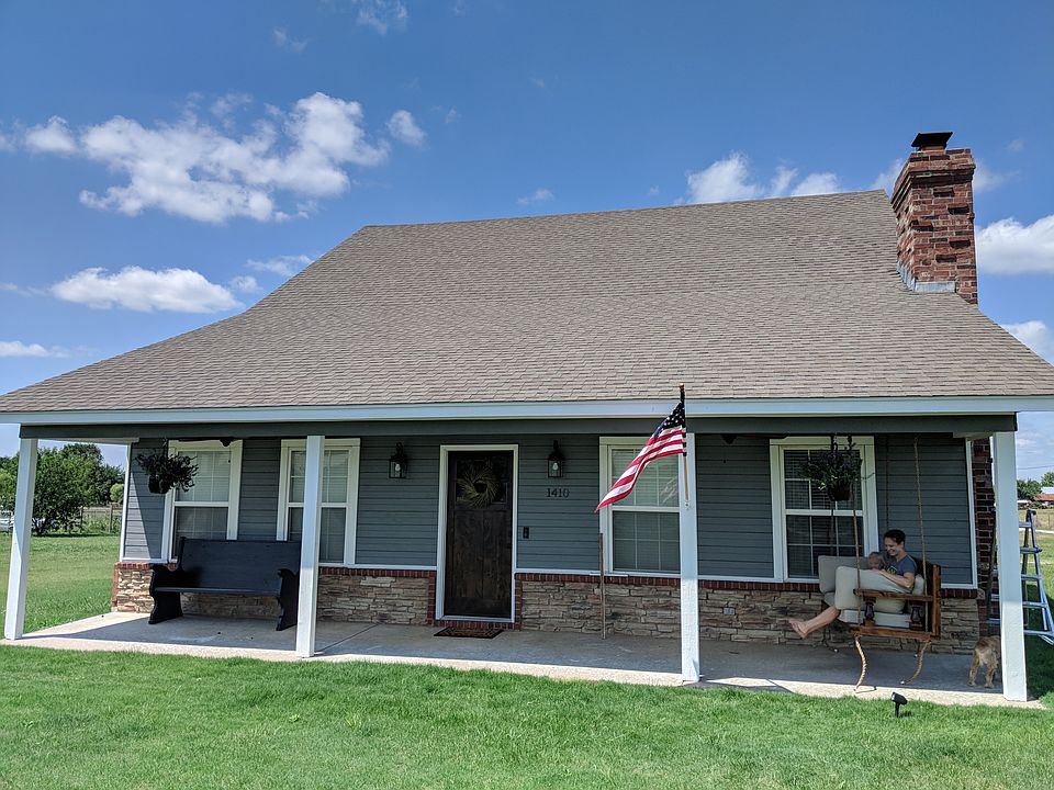 1st image of 1410 E Apple Blossom Ave