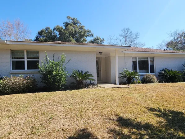 2100 Lafitte St, Ocean Springs, MS 39564