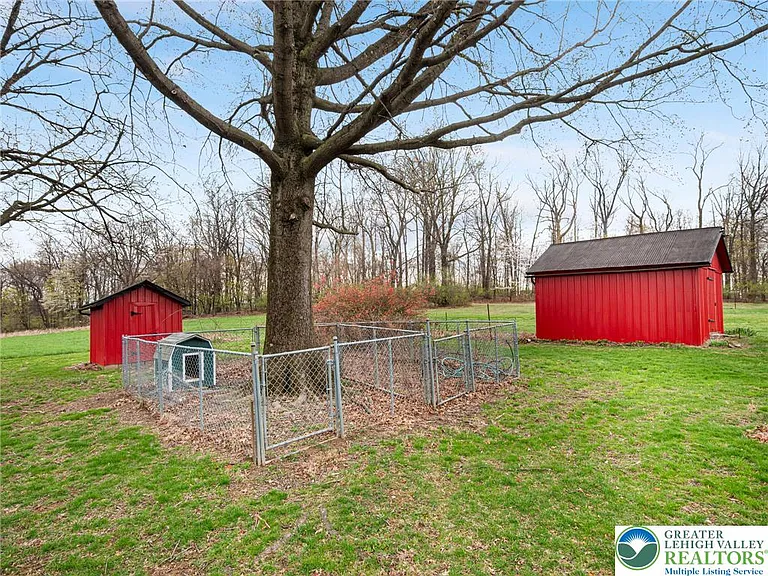301 Ontelaunee Dr — Photo 28
