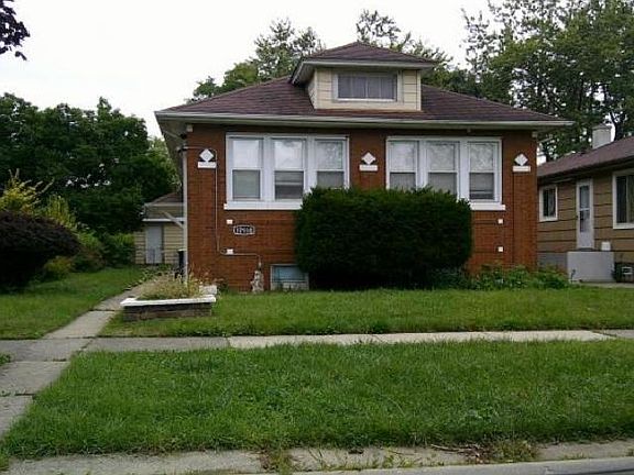 2nd image of 17930 Community St