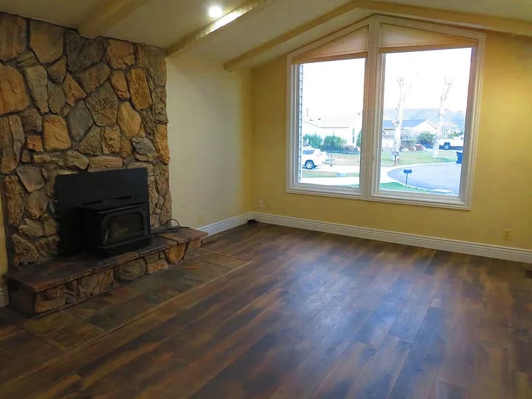 184 Country Club Dr — Photo 8