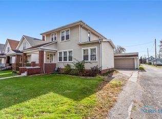 319 W South St, Fostoria, OH 44830