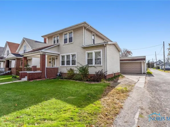 319 W South St, Fostoria, OH 44830