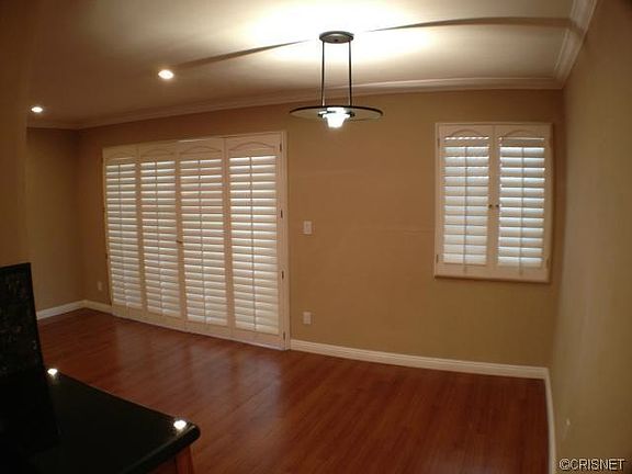 3rd image of 5412 Lindley Ave Unit 109