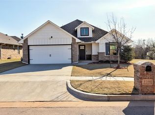3200 Cookson Point Dr, Edmond, OK 73012