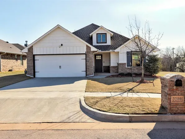 3200 Cookson Point Dr, Edmond, OK 73012