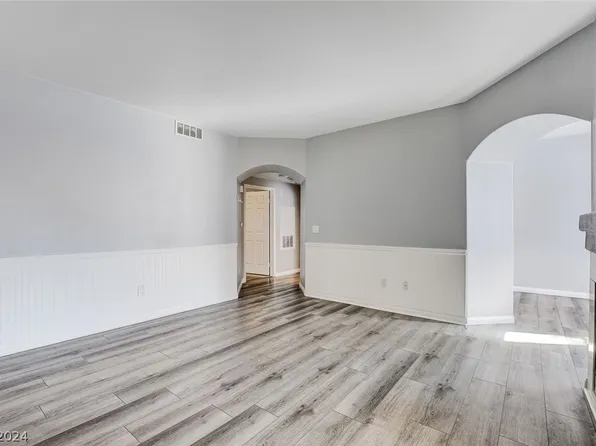 8400 White Eagle Ave Unit 102, Las Vegas, NV 89145