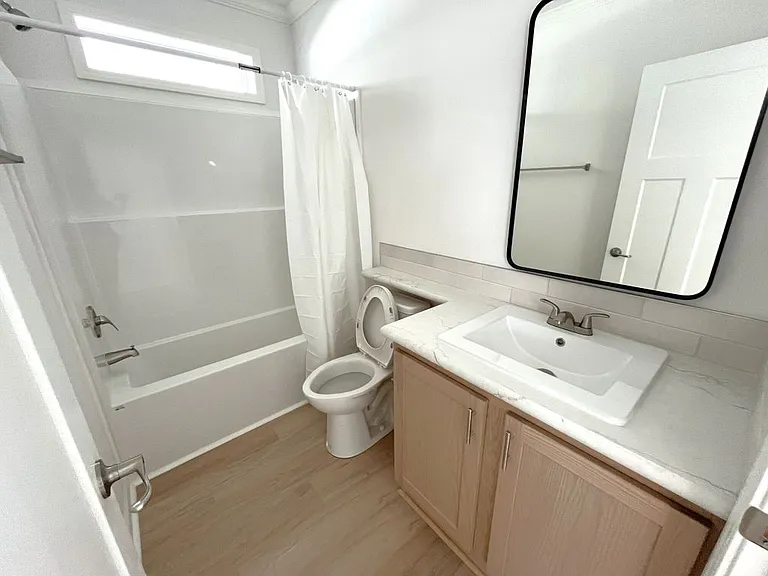 1021 Vervain Dr #1021E — Photo 8