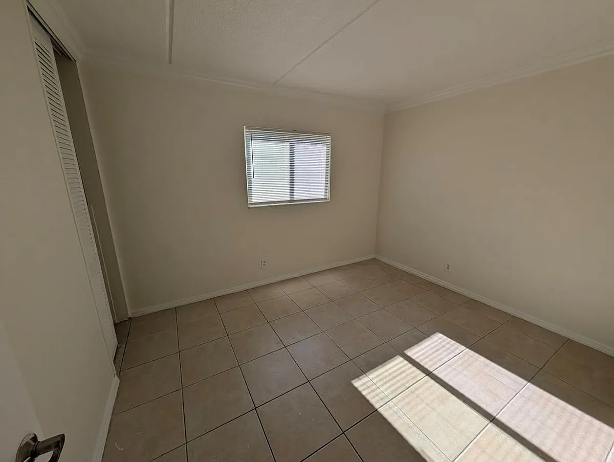 817 Lighthouse Dr — Photo 4