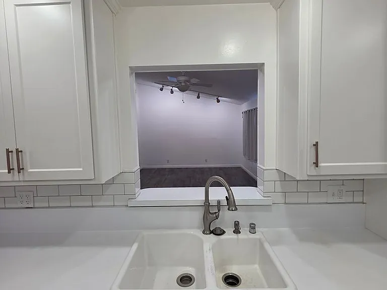 11324 Whitley St — Photo 10