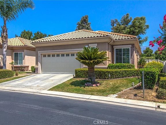 3rd image of 448 Brooklawn Dr