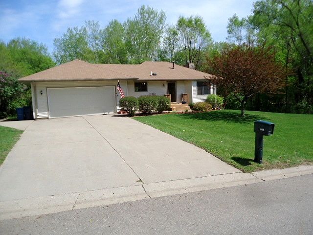 1st image of 1405 Parkview Dr
