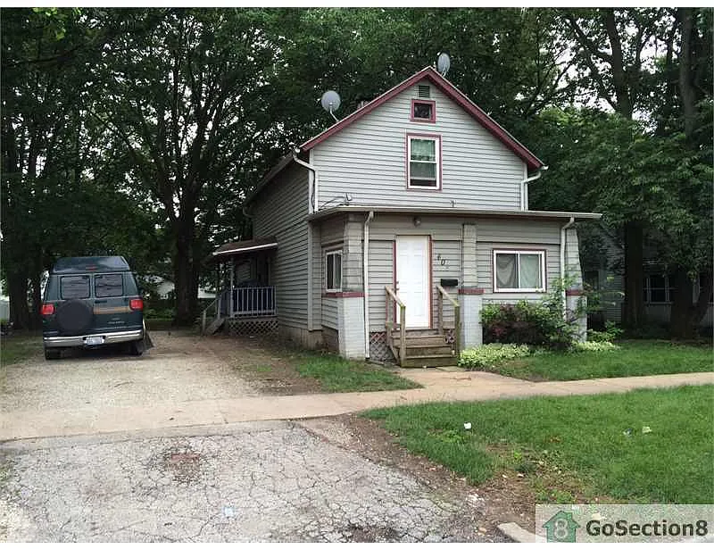 405 E Church St photo 1