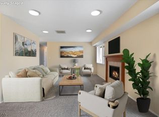 80 Garden Ct, Succasunna, NJ