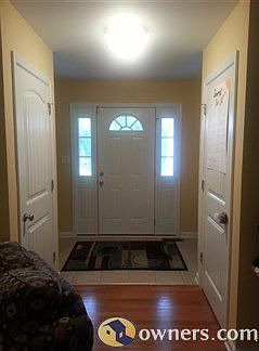 Foyer with 2 closets