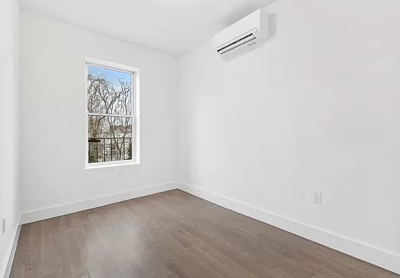 3rd image of 1661 Nostrand Ave #2R