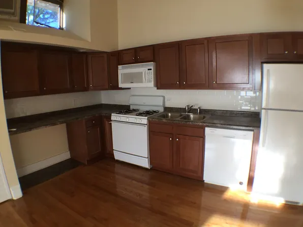 Racine / Dickens - Lincoln Park - DePaul, 1153 W Dickens Ave #2059, Chicago, IL 60614
