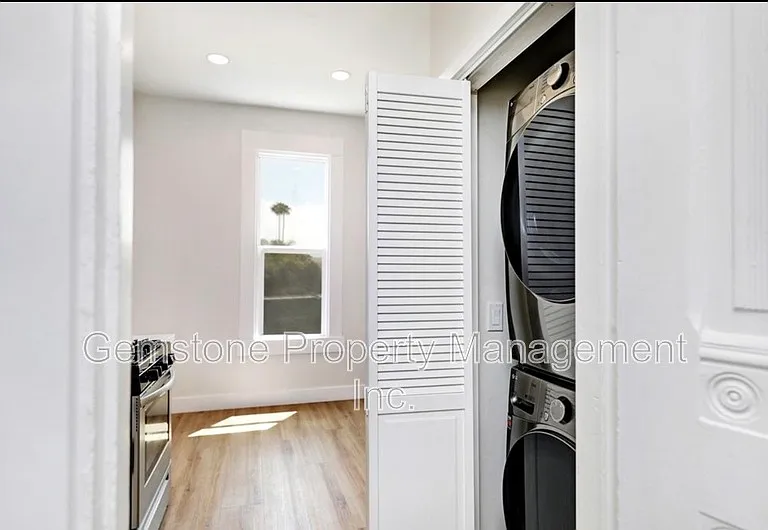 6250 Stewart St — Photo 5